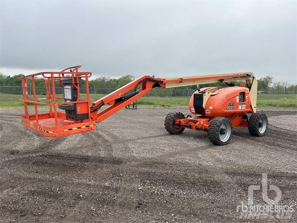 JLG 600AJ 曲臂高空作業車