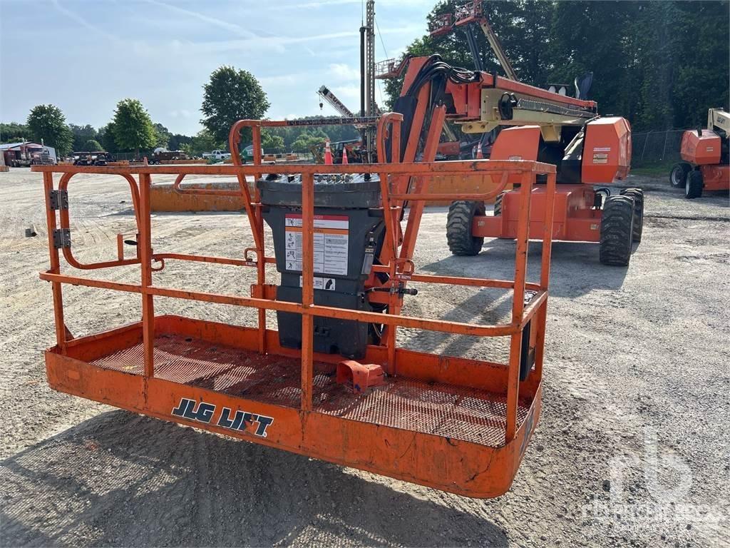 JLG 660SJ 曲臂高空作業車