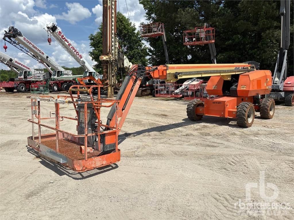 JLG 660SJ 曲臂高空作業車