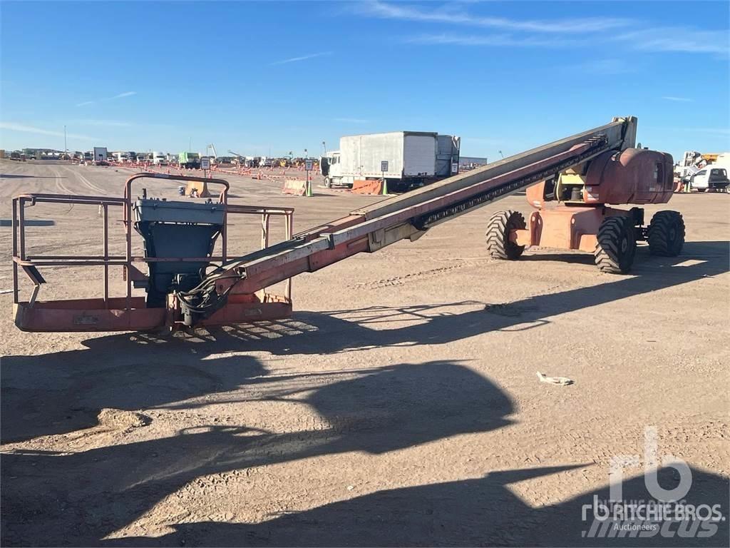 JLG 800S 曲臂高空作業車