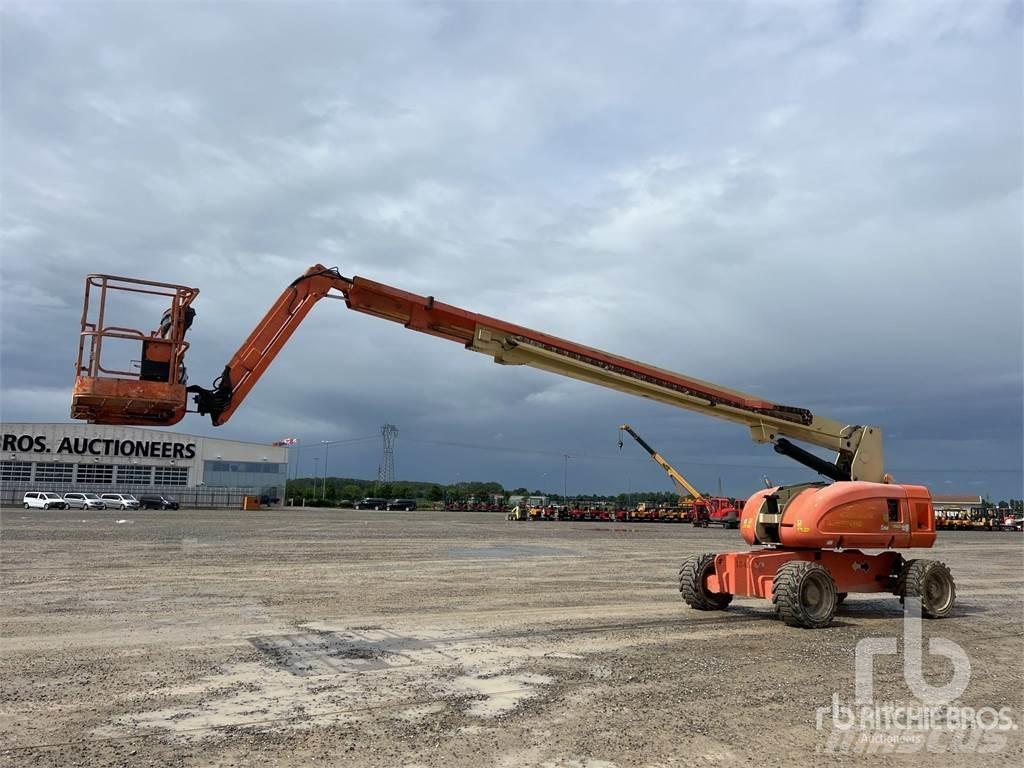 JLG 860SJ 曲臂高空作業車