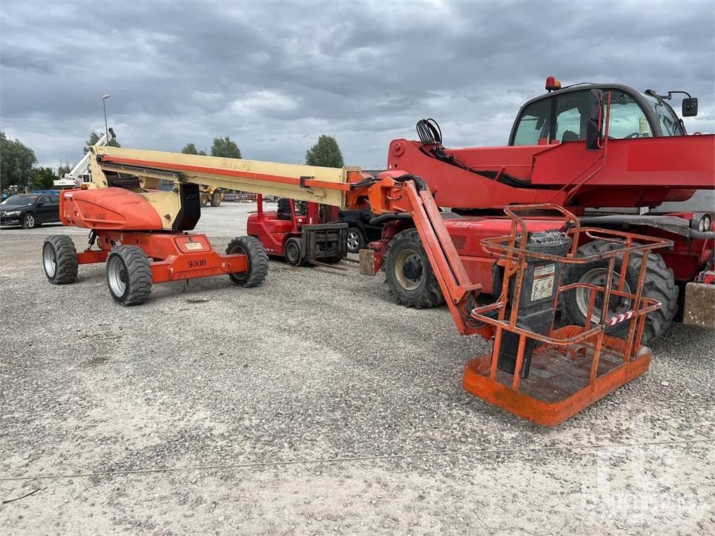 JLG E600JP 曲臂高空作業車