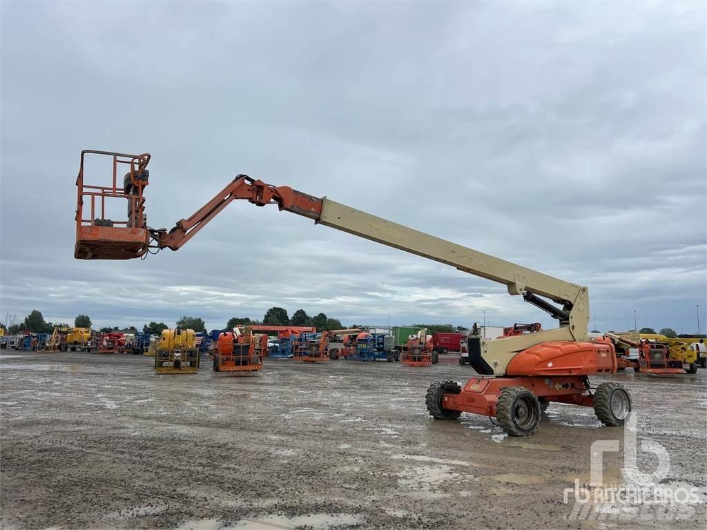 JLG E600JP 曲臂高空作業車