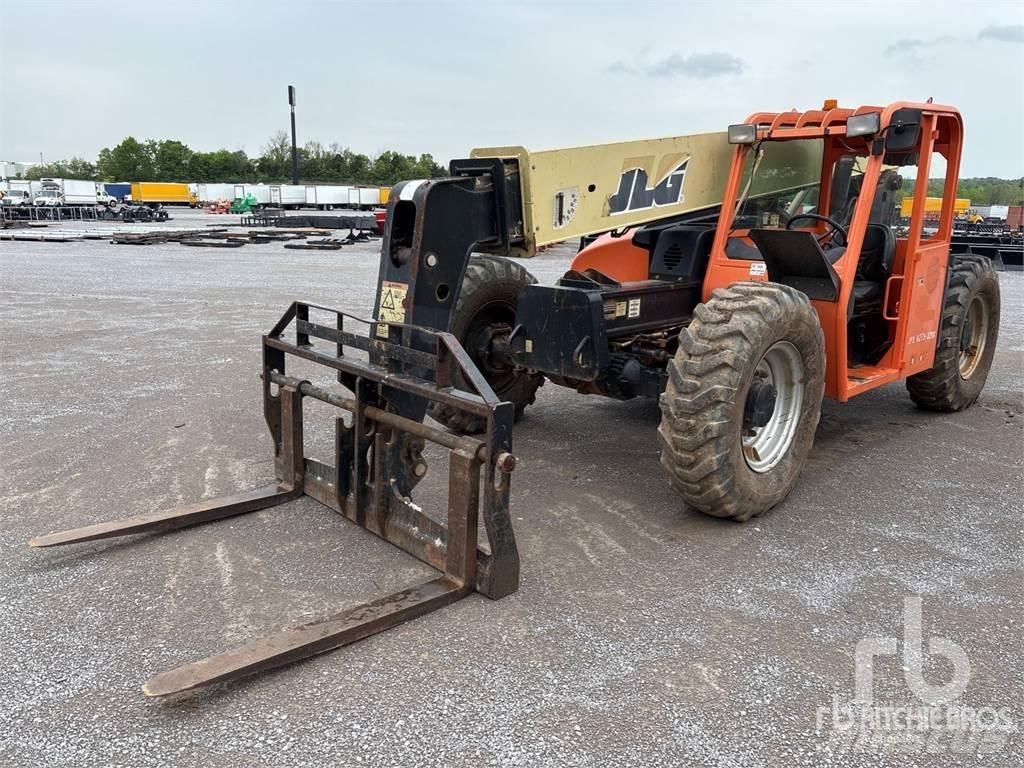 JLG G6-42A 伸縮臂操作車