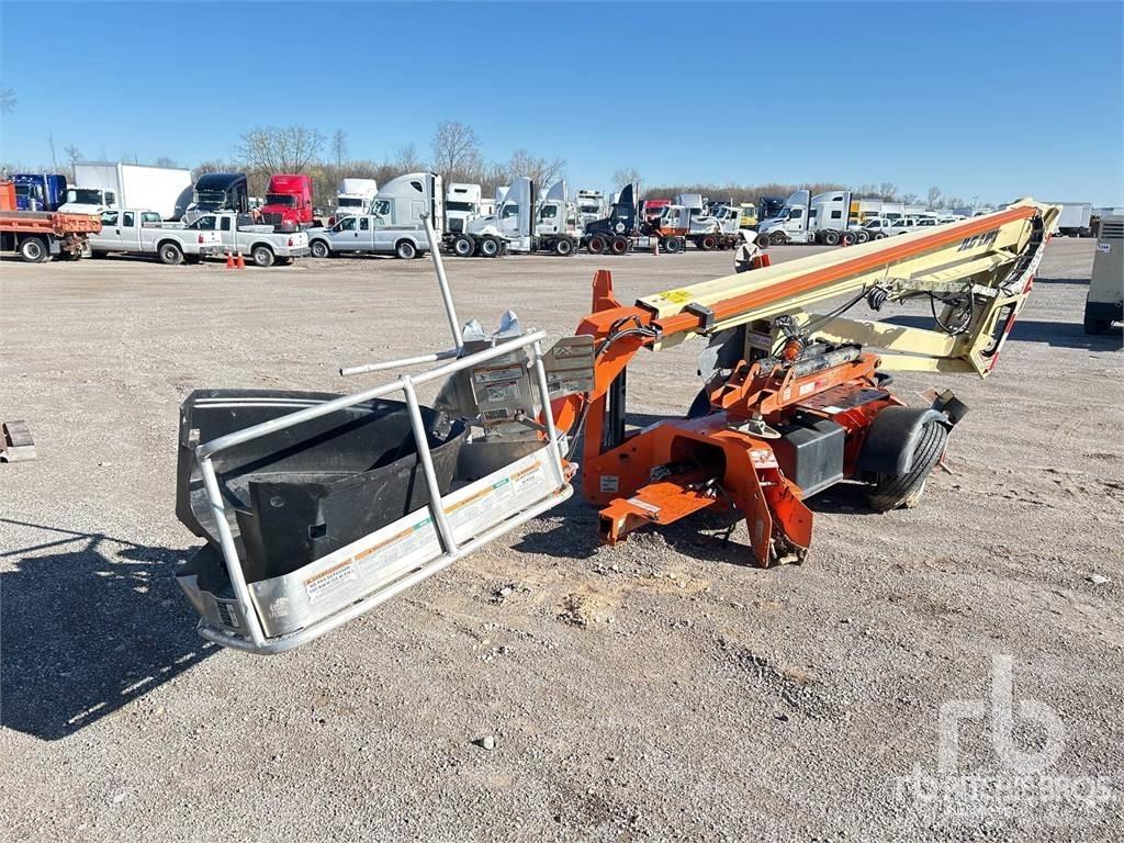 JLG T350 曲臂高空作業車