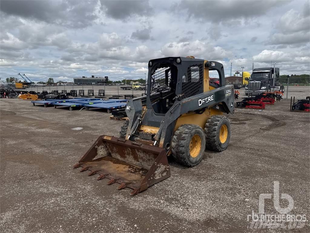 John Deere 326D 滑移轉向裝載機