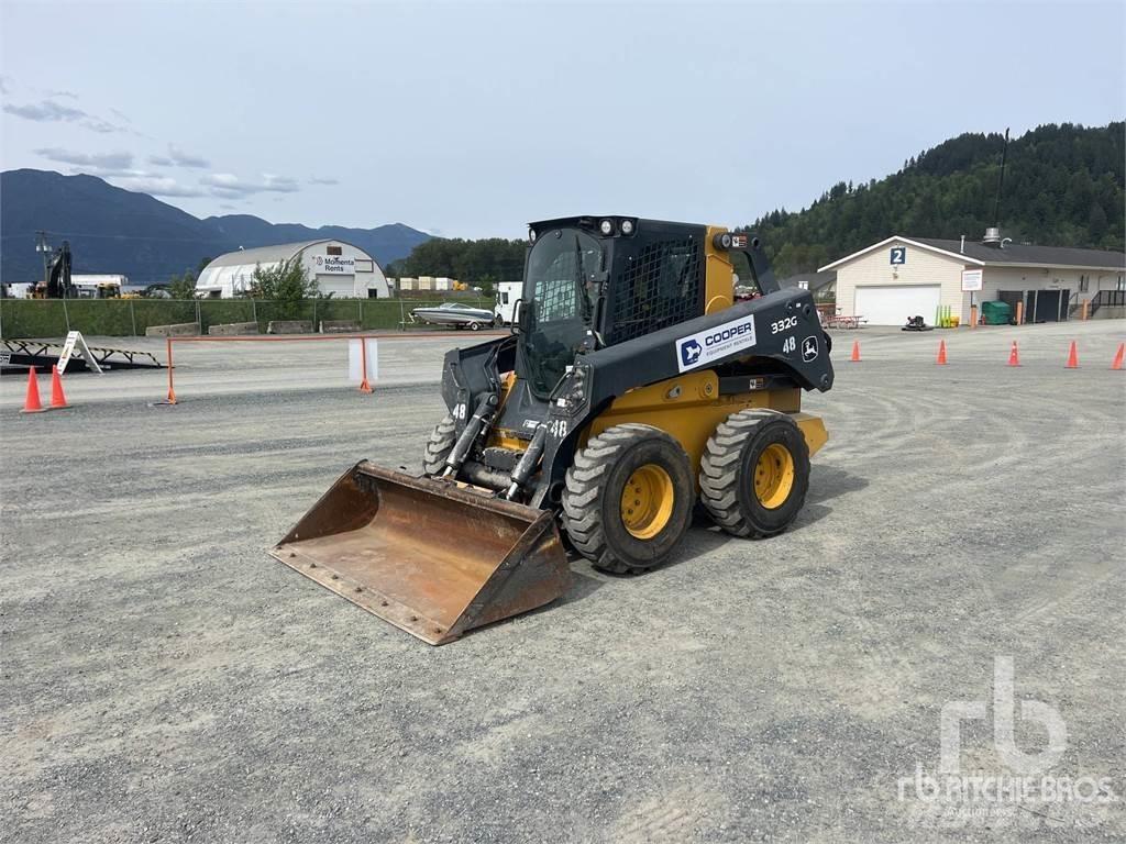 John Deere 332G 滑移轉向裝載機