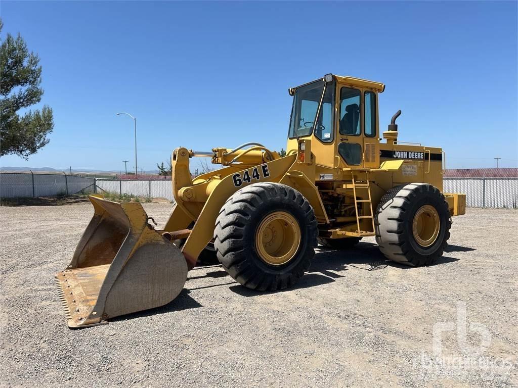 John Deere 644E 輪胎式裝載機
