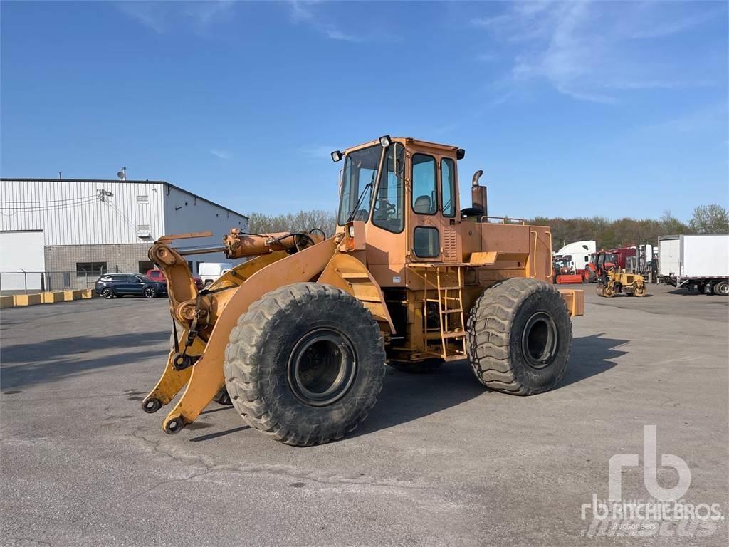 John Deere 744E 輪胎式裝載機