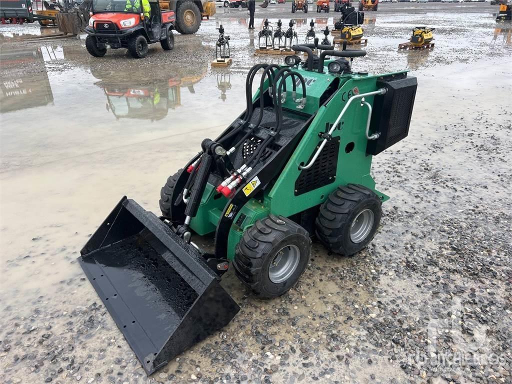 JPC HT320 滑移轉向裝載機
