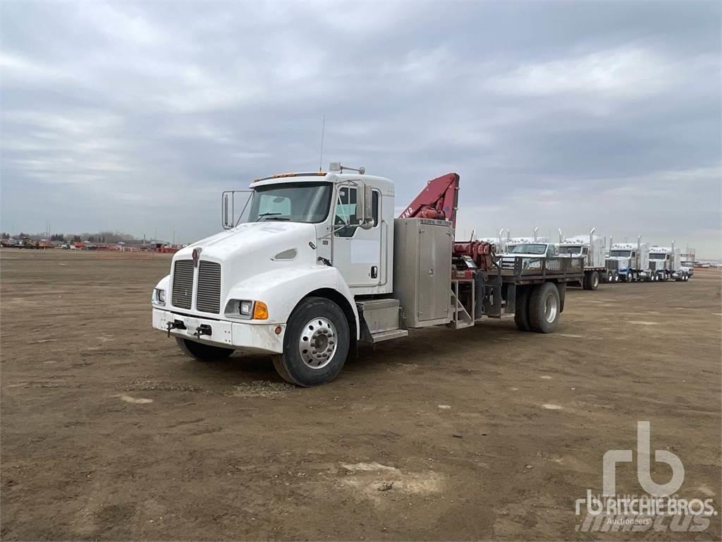 Kenworth T300 起重機卡車
