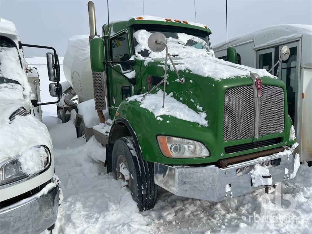 Kenworth T440 混凝土車