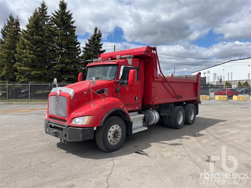 Kenworth T440 傾卸式卡車