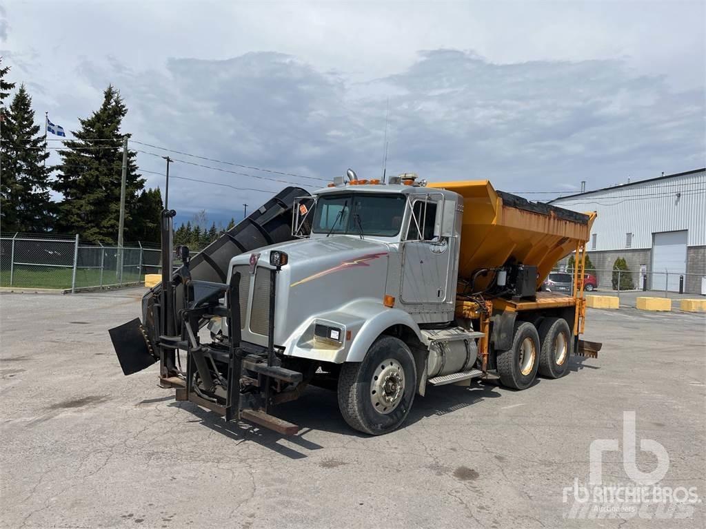 Kenworth T450 刮雪板和犁