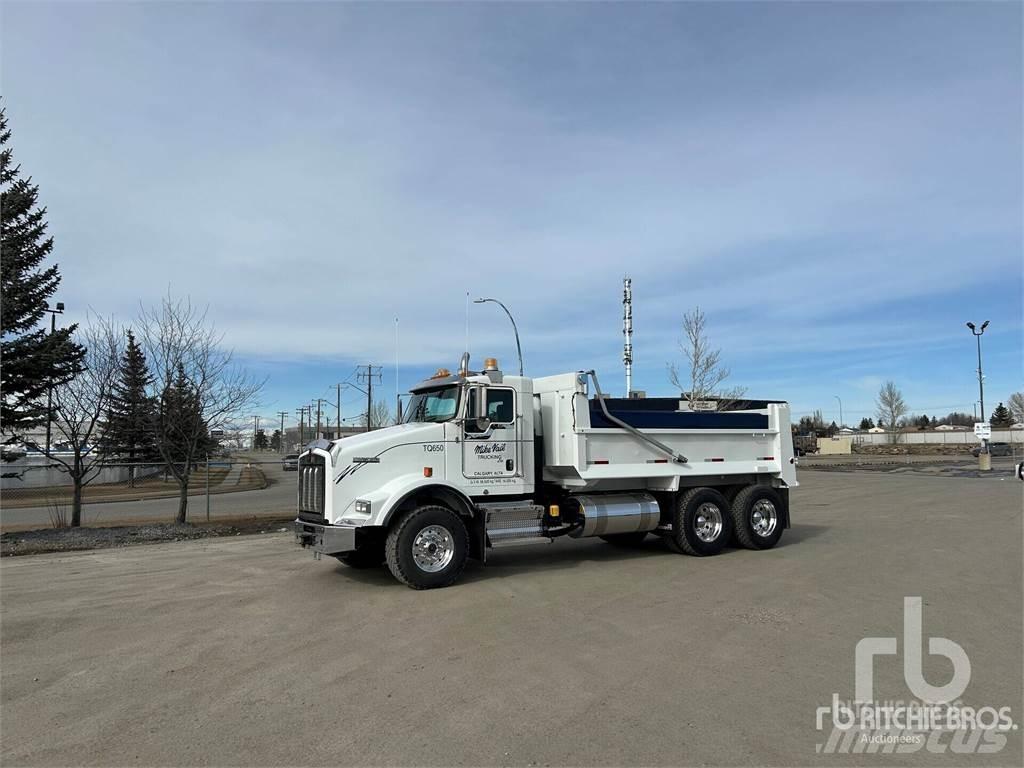 Kenworth T800 傾卸式卡車