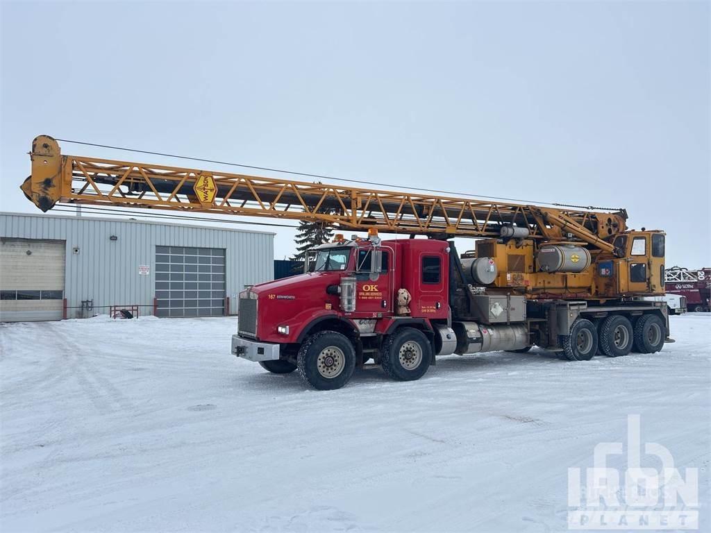 Kenworth T800 移動式鑽機車