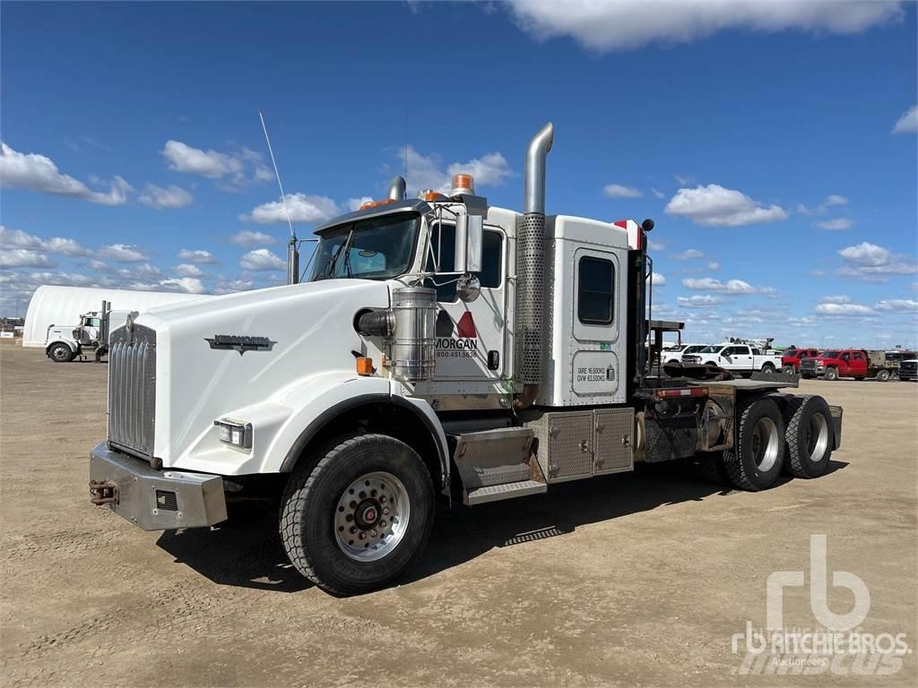 Kenworth T800 平板 / 絞盤 卡車