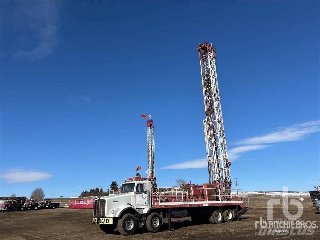 Kenworth T800B 移動式鑽機車