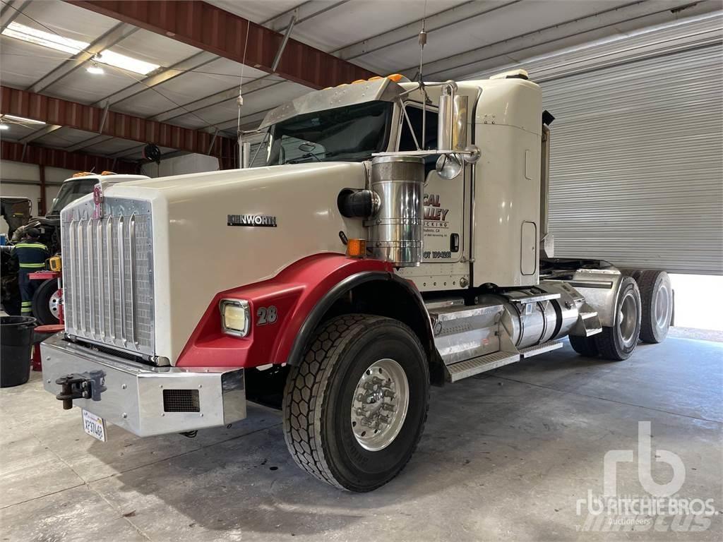Kenworth T800B 曳引機組件