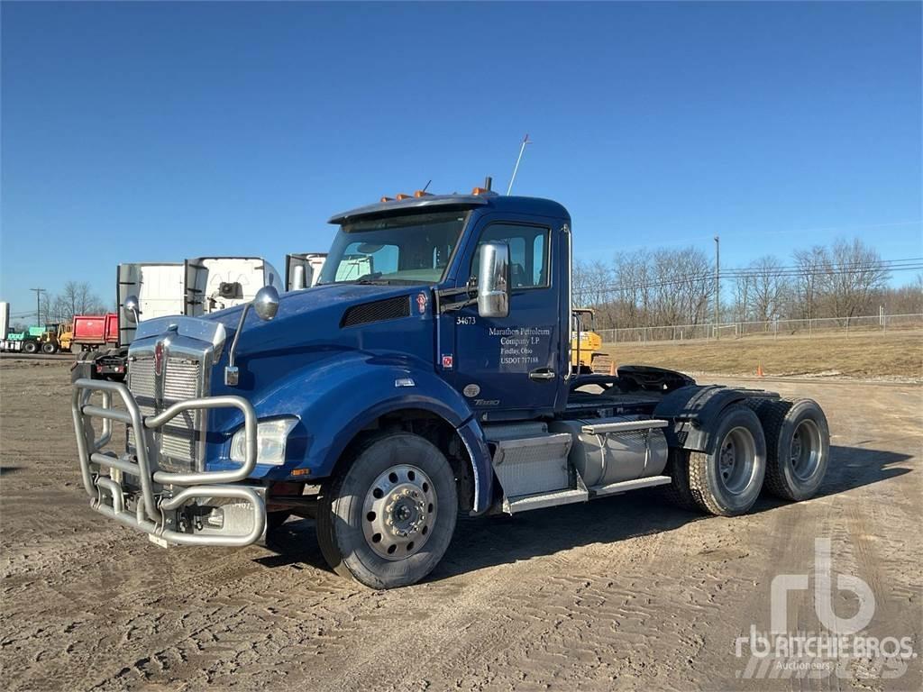 Kenworth T880 曳引機組件