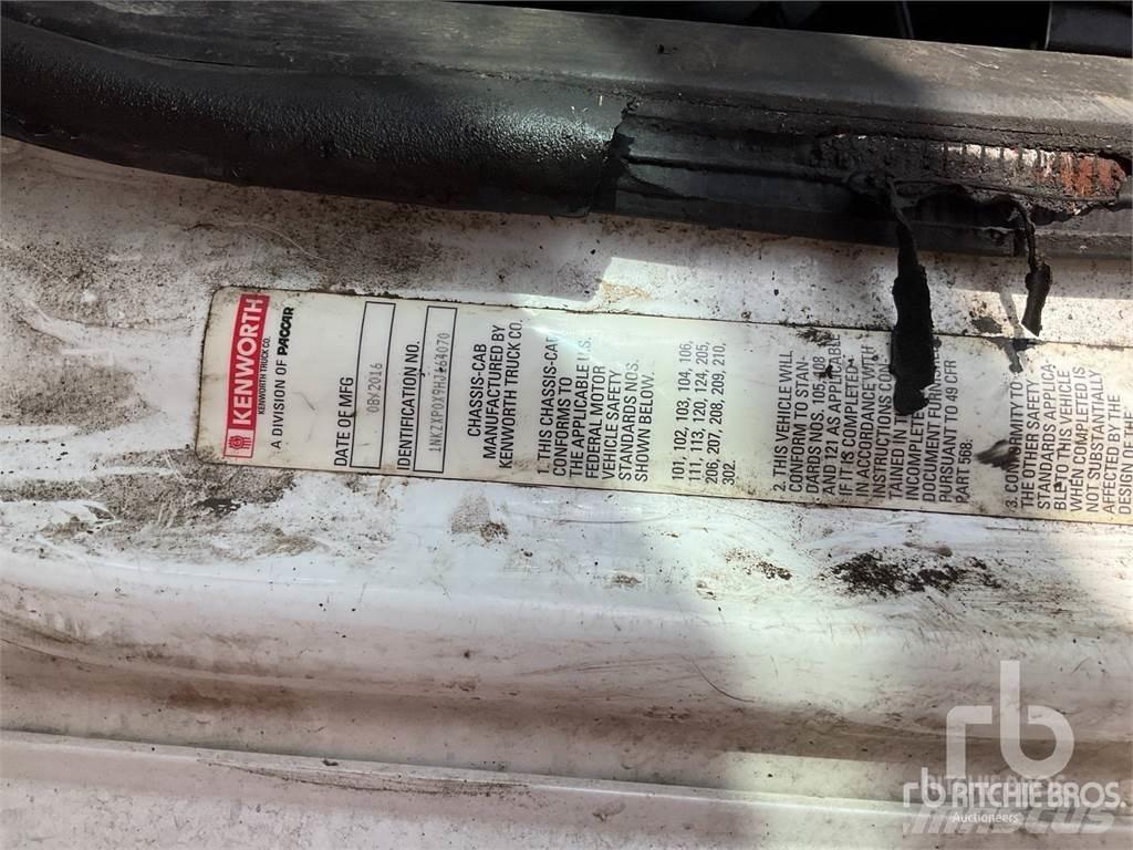 Kenworth T880 商用底盤車
