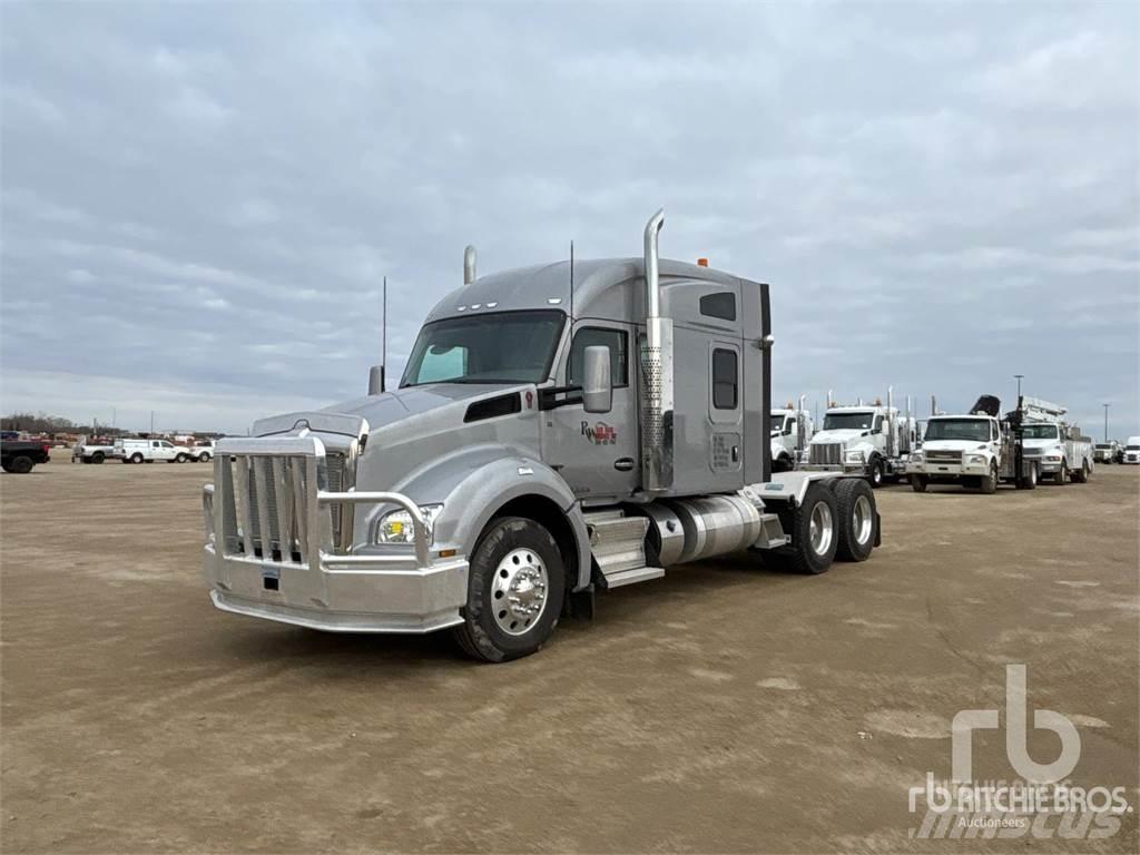 Kenworth T880 曳引機組件