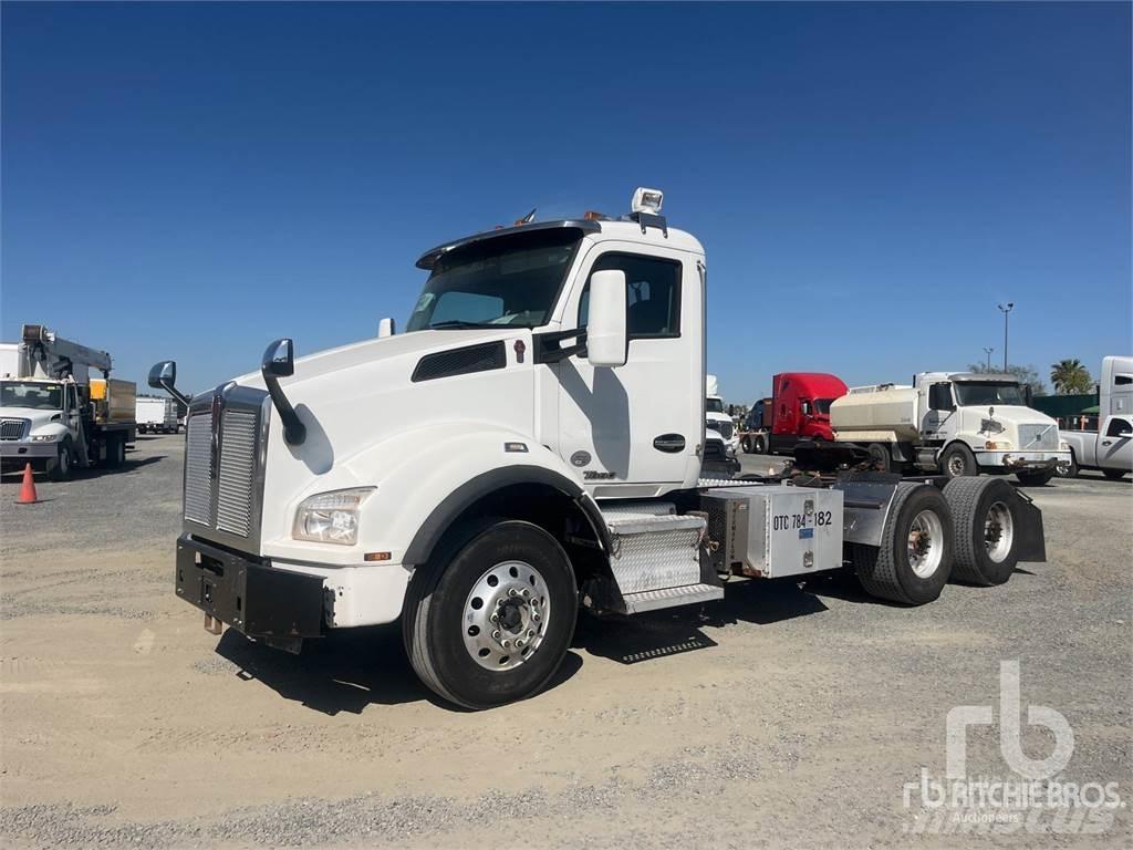 Kenworth T880 曳引機組件