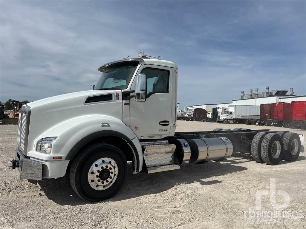 Kenworth T880 商用底盤車