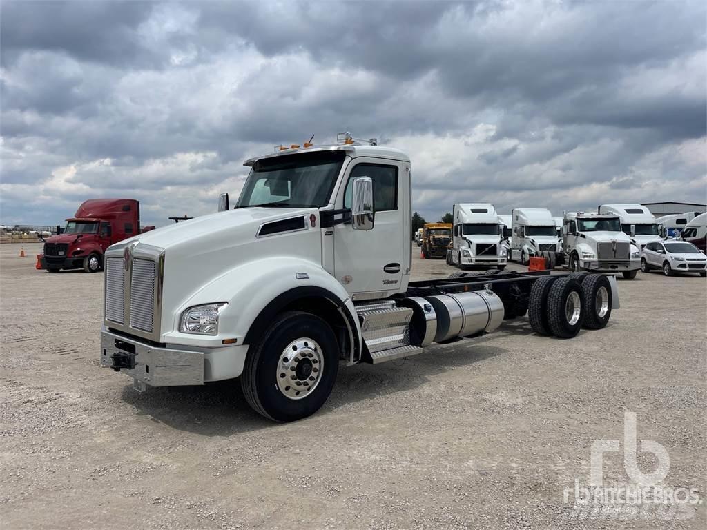 Kenworth T880 商用底盤車