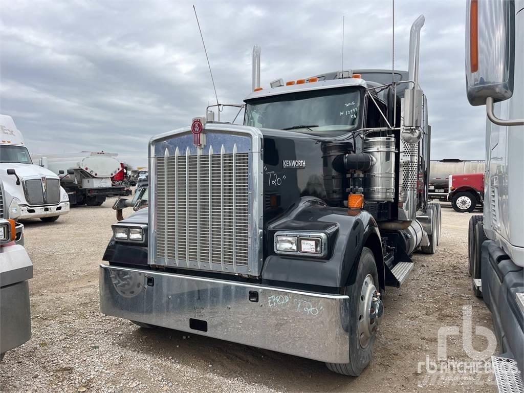Kenworth W900 曳引機組件