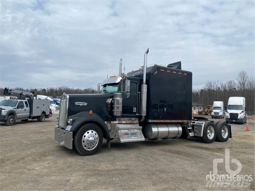 Kenworth W900 曳引機組件