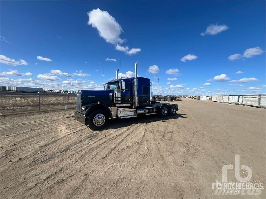 Kenworth W900 曳引機組件