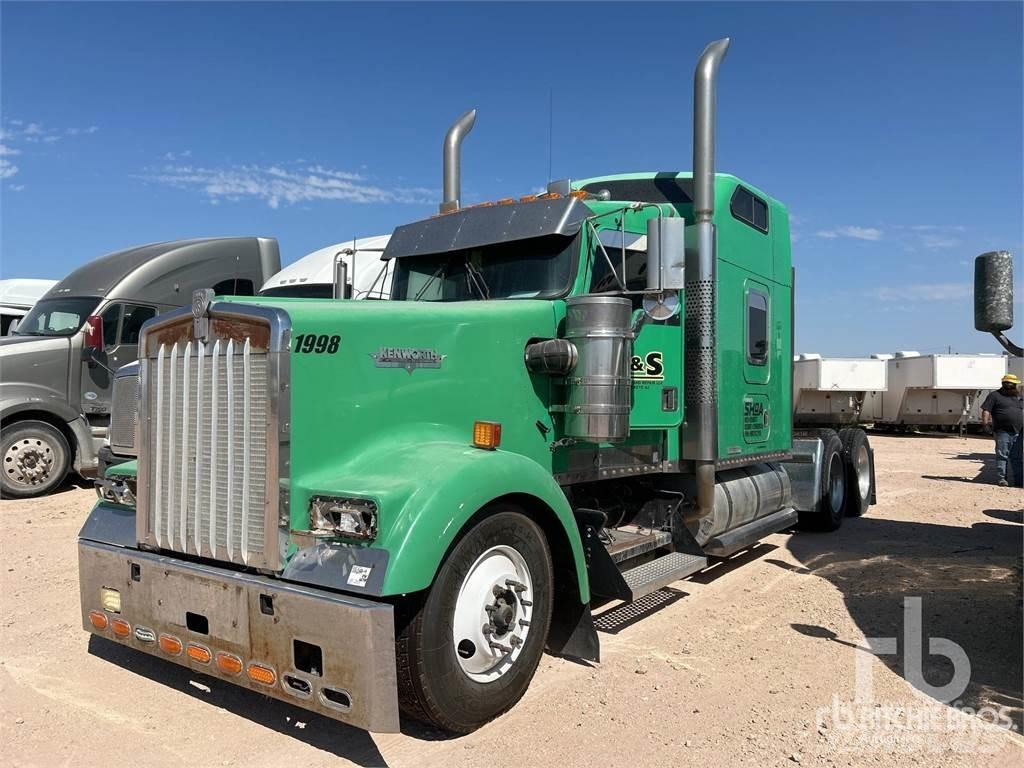 Kenworth W900 曳引機組件