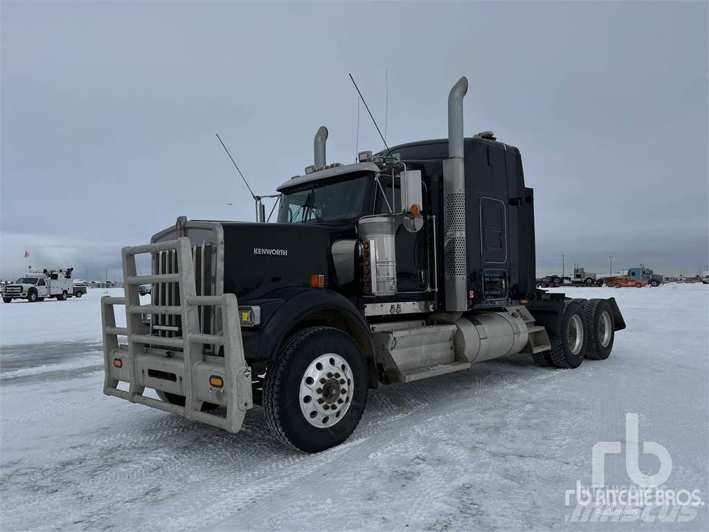 Kenworth W900 曳引機組件