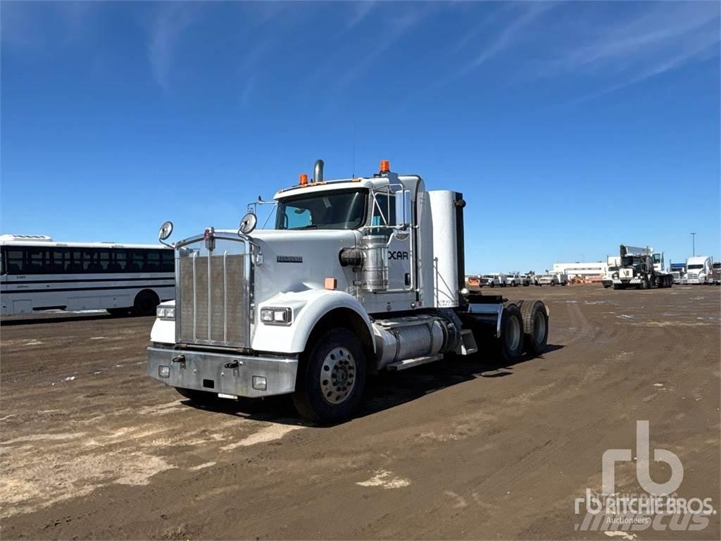 Kenworth W900 曳引機組件