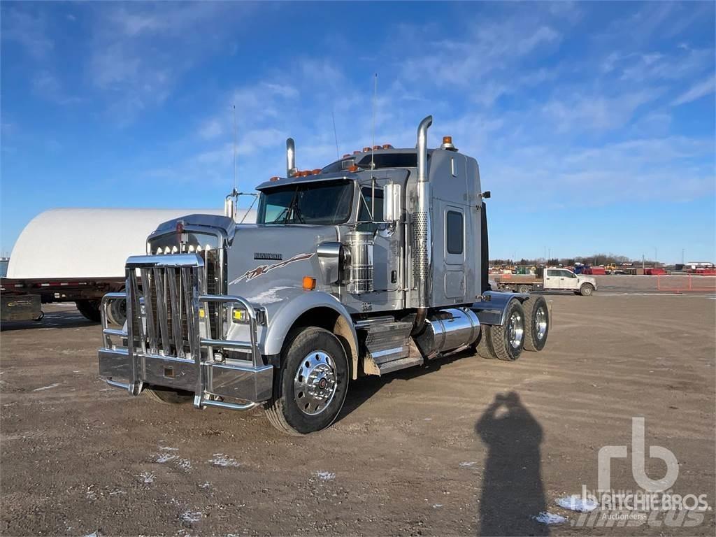 Kenworth W900 曳引機組件
