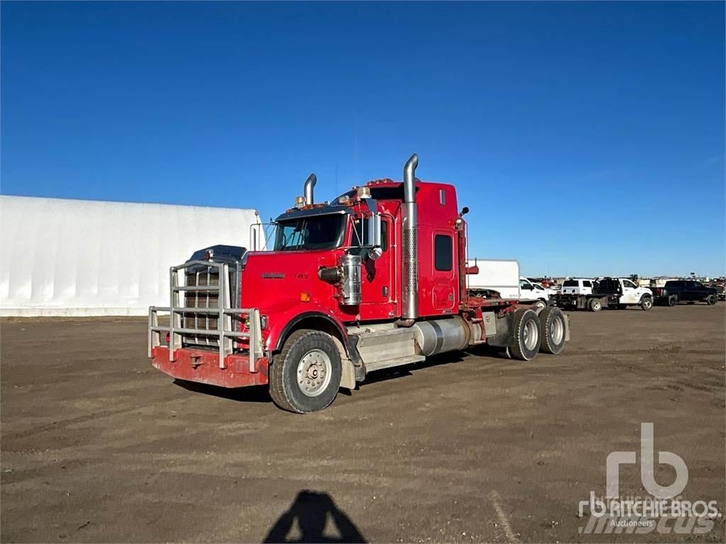 Kenworth W900 平板 / 絞盤 卡車