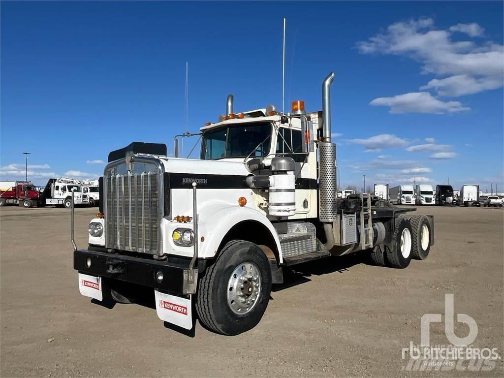 Kenworth W900 平板 / 絞盤 卡車