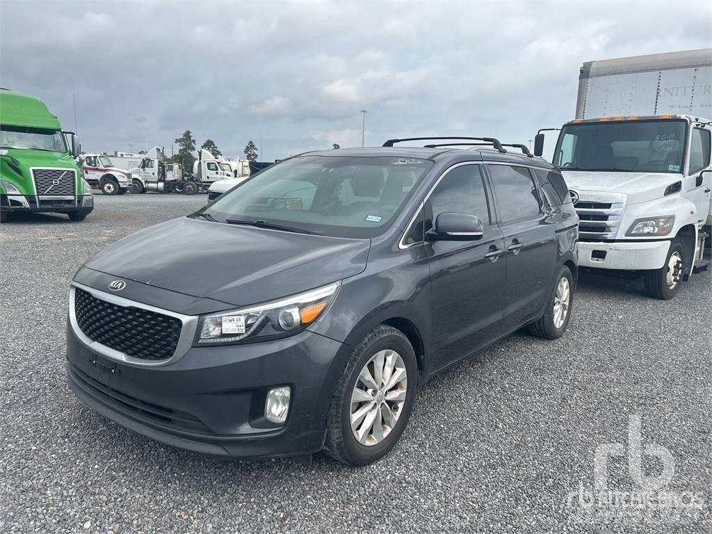 Kia SEDONA 廂式貨物運輸車