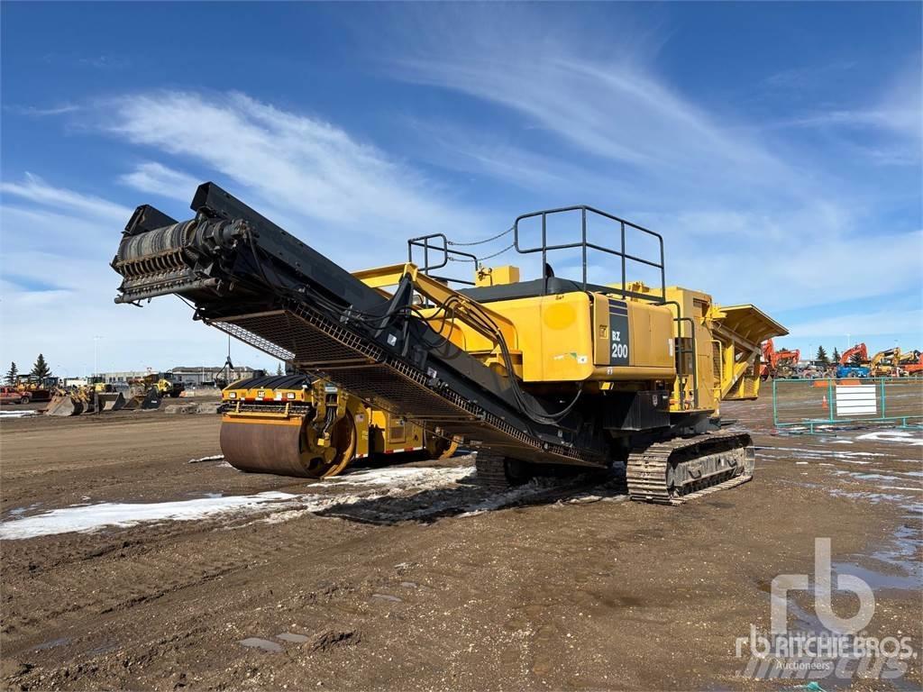 Komatsu BZ200 篩分機