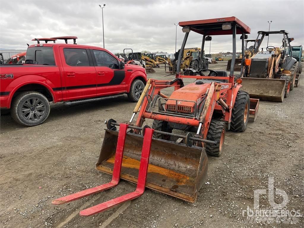 Kubota B21 小型曳引機