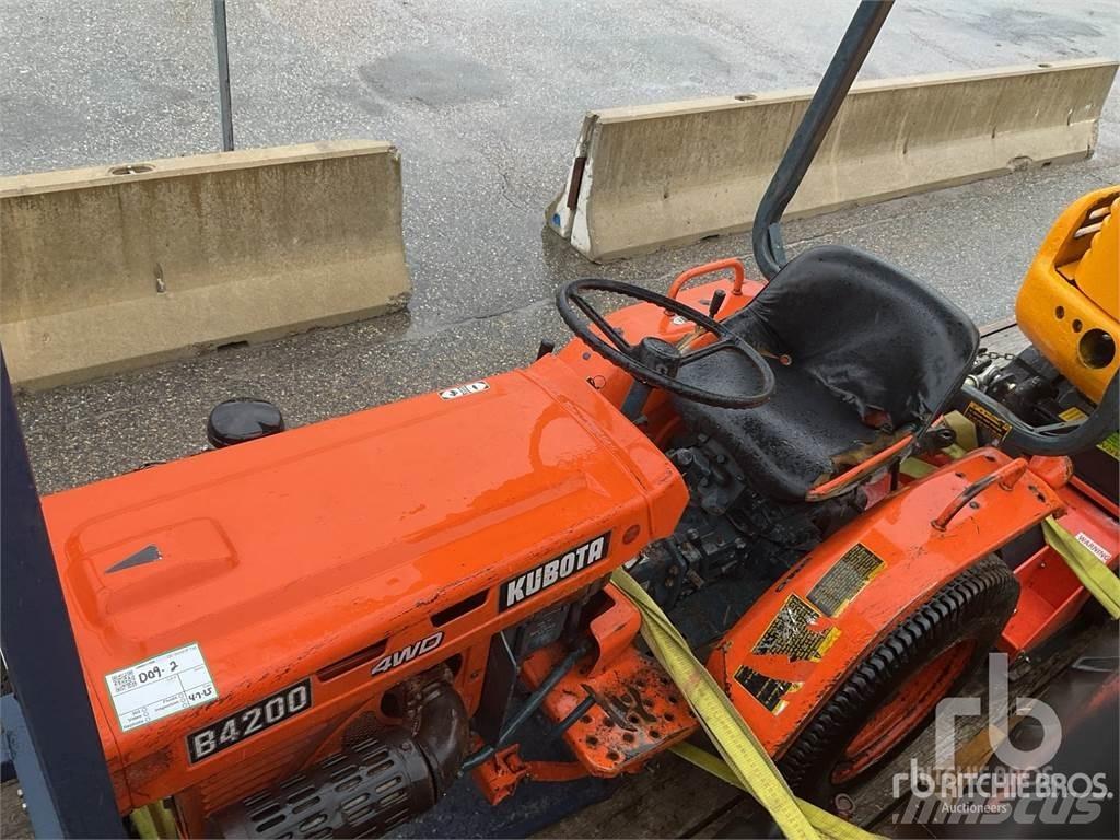 Kubota B4200D 小型曳引機
