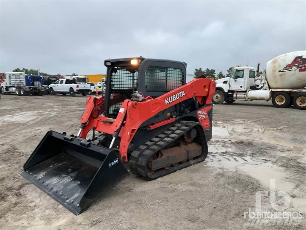 Kubota SVL75-2 滑移轉向裝載機