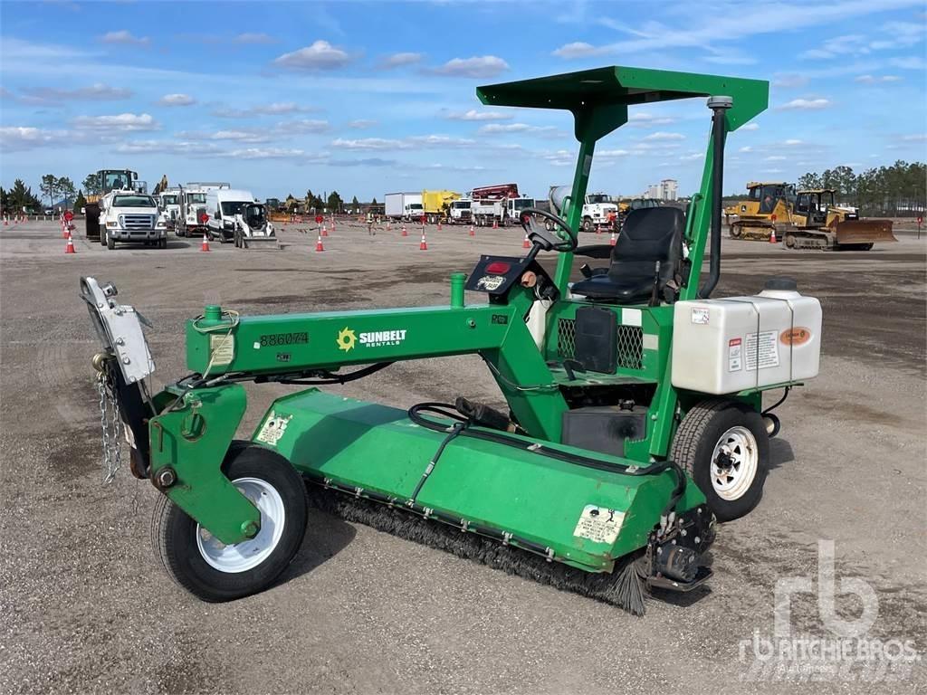 Lay-Mor SM300 室內掃倉機