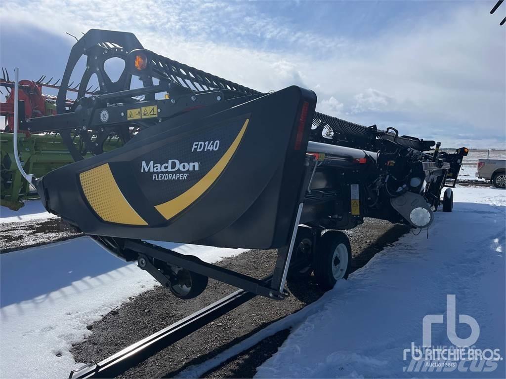MacDon FD140 聯合收割機頭