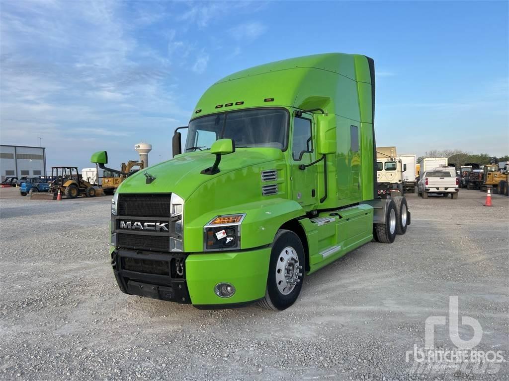 Mack AN64T 曳引機組件