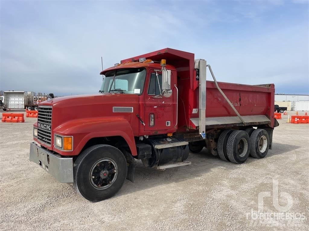 Mack CH613 傾卸式卡車