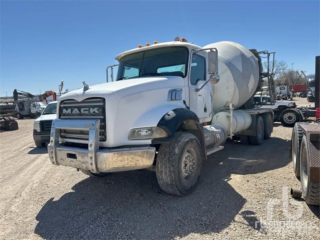 Mack CPT713 混凝土車