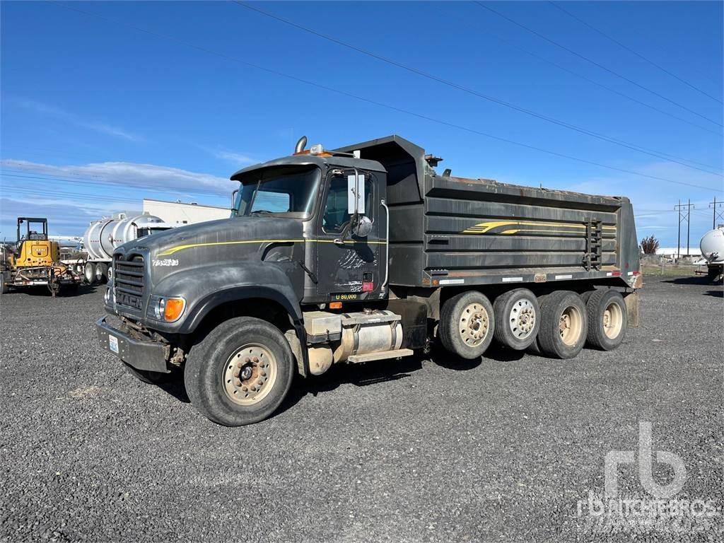 Mack CV713 傾卸式卡車