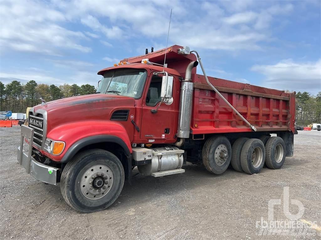 Mack CV713 傾卸式卡車